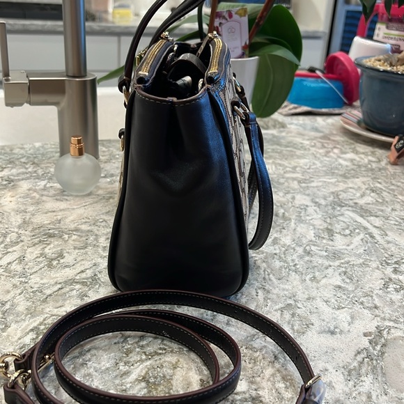 COACH BROWN SIGNATURE MINI TOTE DOUBLE SLOTS STRAP CROSSBODY EXCELLENT CONDITION - Picture 5 of 11